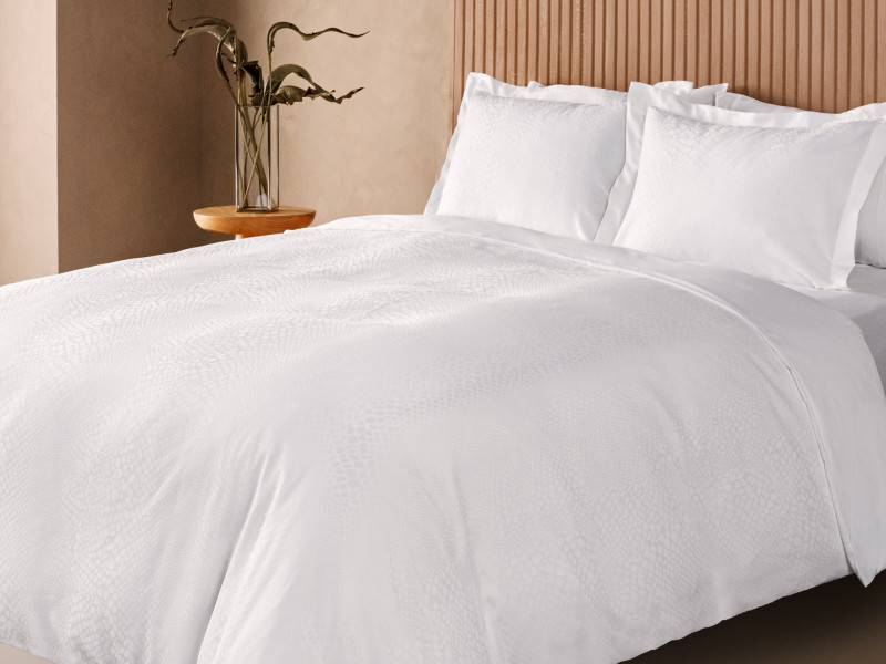 Комплект постільної білизни із жакардового сатину Marie Claire SAVANNAH WHITE Комплект постільної білизни із жакардового сатину Marie Claire SAVANNAH WHITE фото