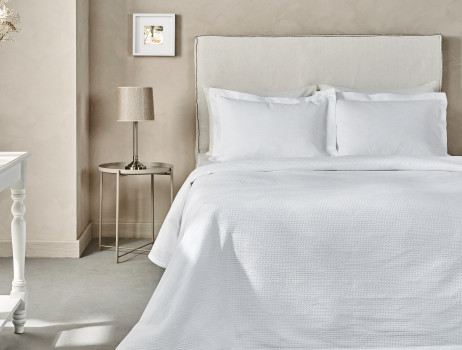 Фото LUCA WHITE LUCA WHITE