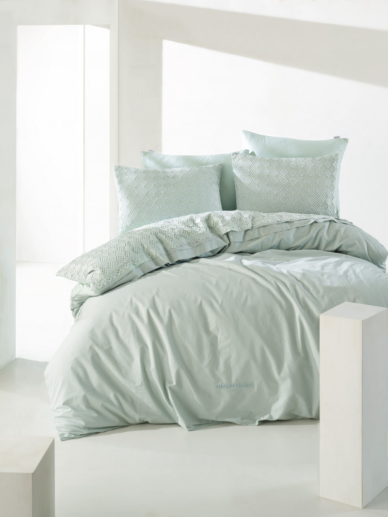 Фото TIFFANY AQUA