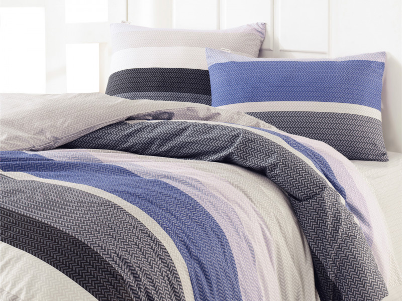 Фото FELICIE BLUE