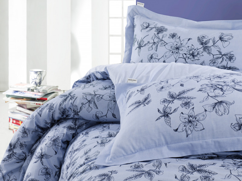 Фото CLELIA BLUE