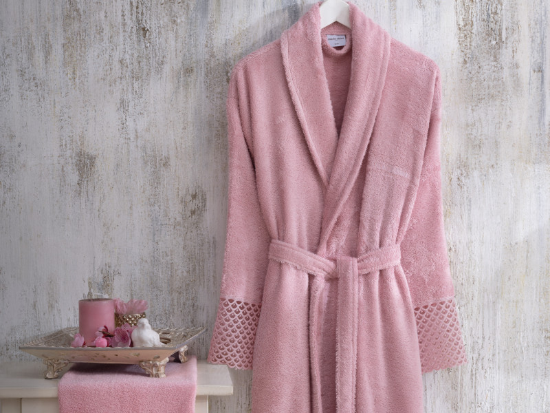 Фото VALERIE PINK