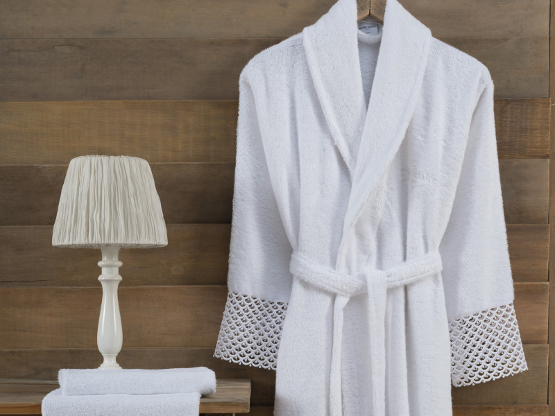 Фото VALERIE WHITE