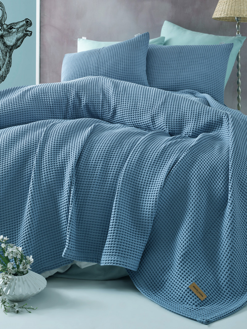 Фото MARILOU INDIGO