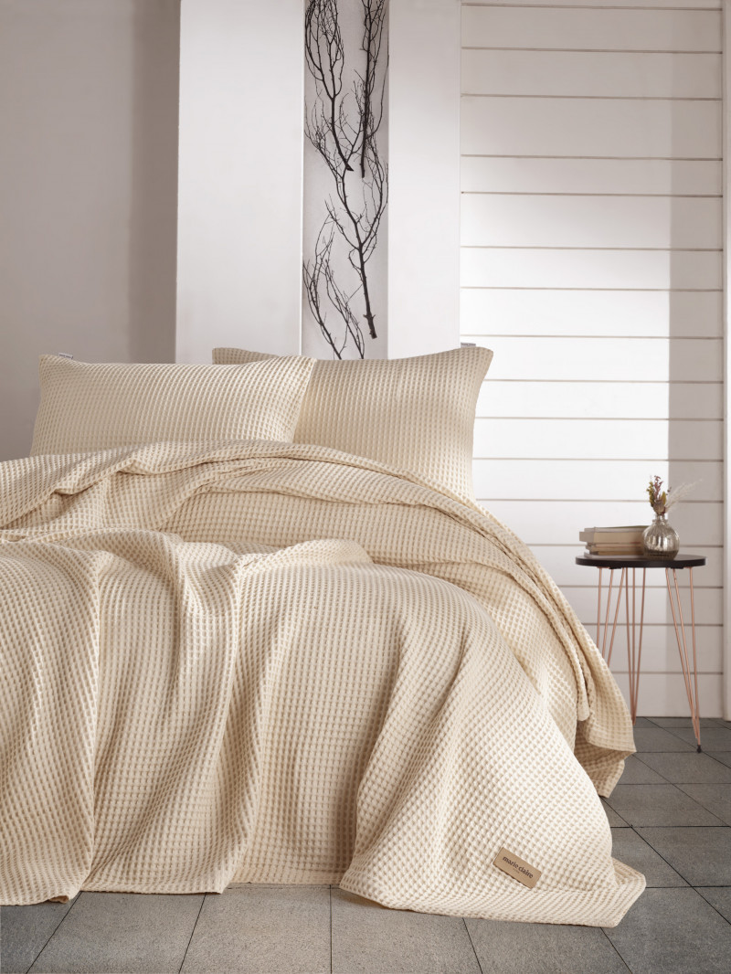 Фото MARILOU CREAM