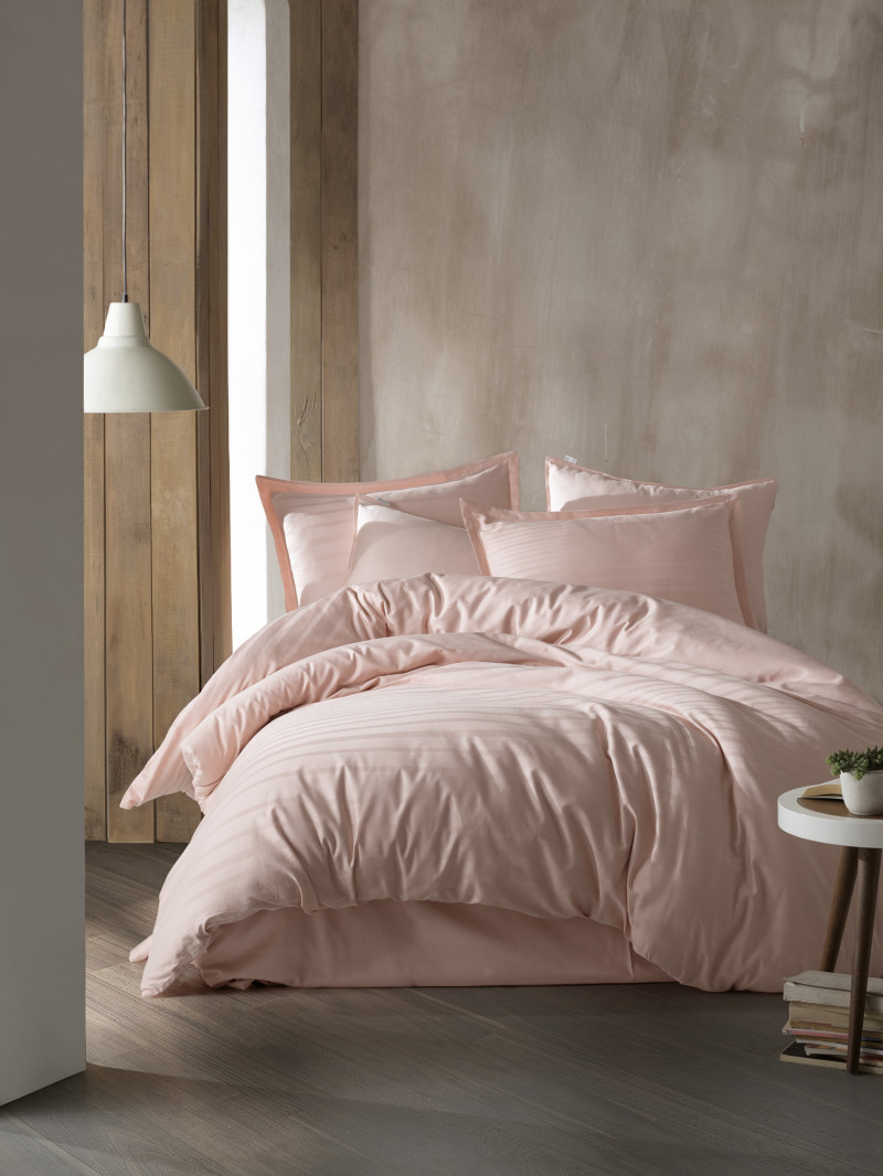 Фото SOPHIE PUDRA