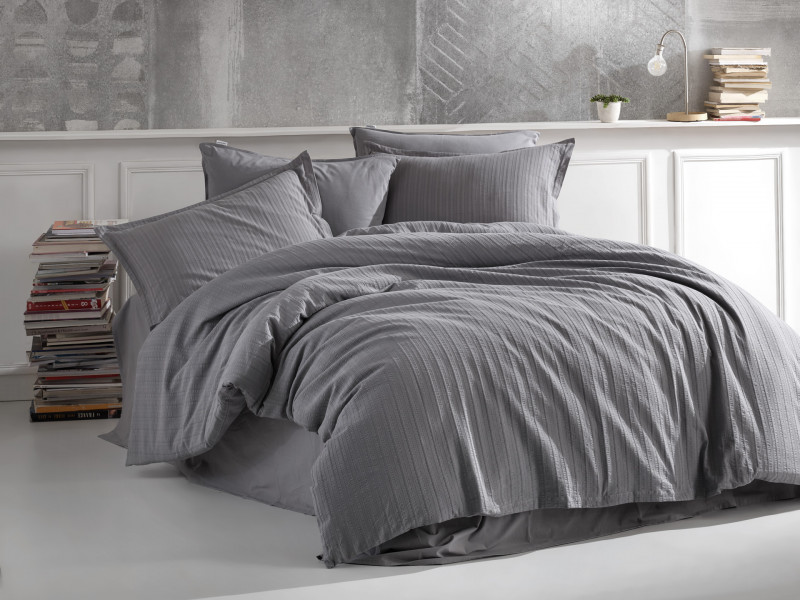 Фото VALENTINE GRAY