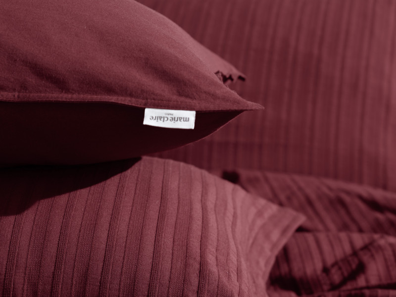 Фото VALENTINE RED