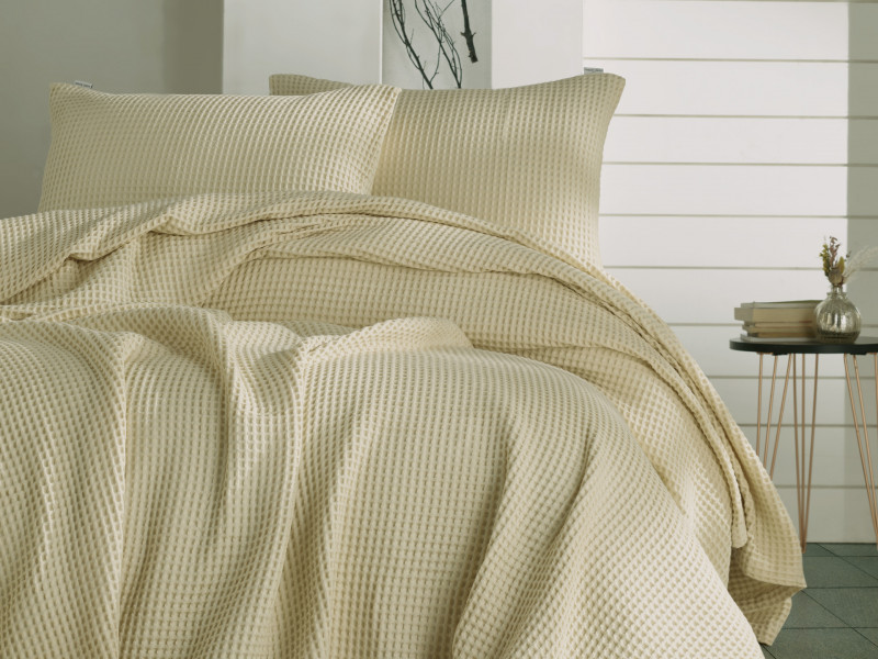 Фото MARILOU BEIGE