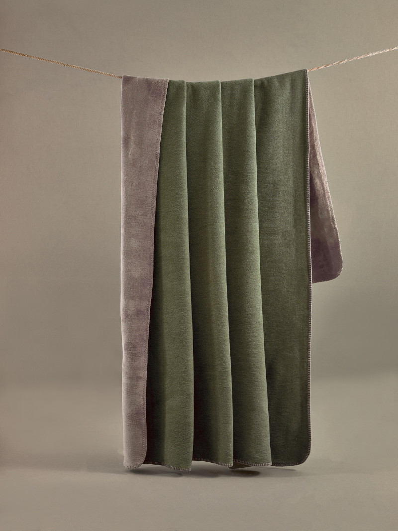 Фото OLIVIER KHAKI-BROWN