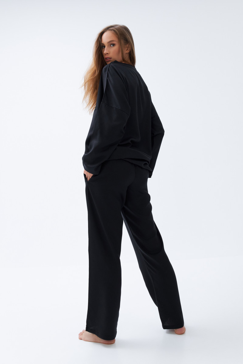 Фото SARAH BLACK